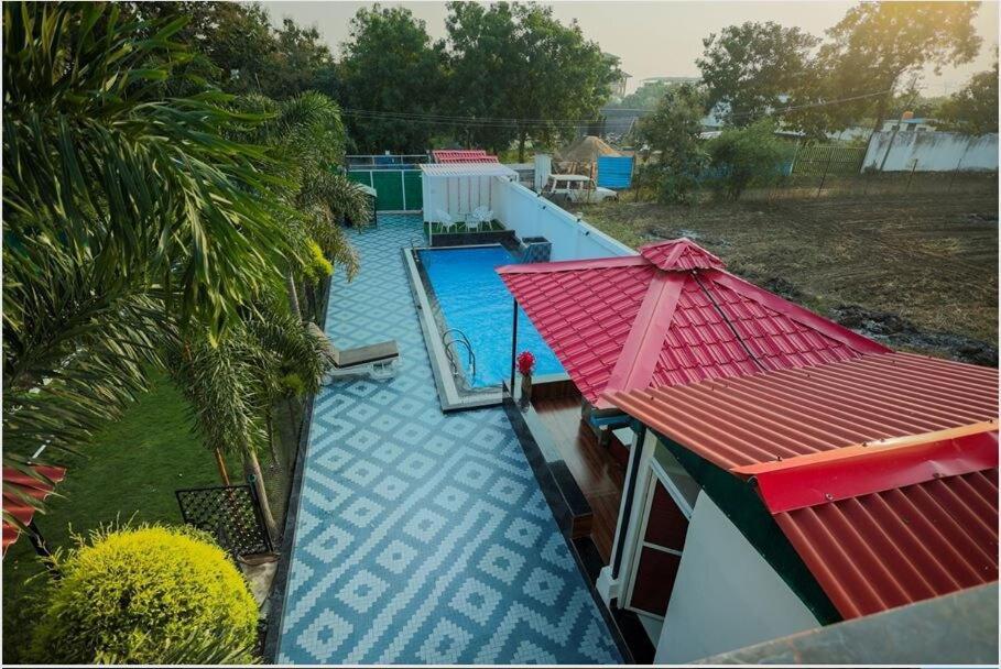 Villa Satguru *